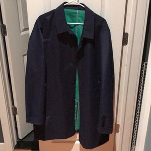 Vineyard Vines trench coat rain coat.